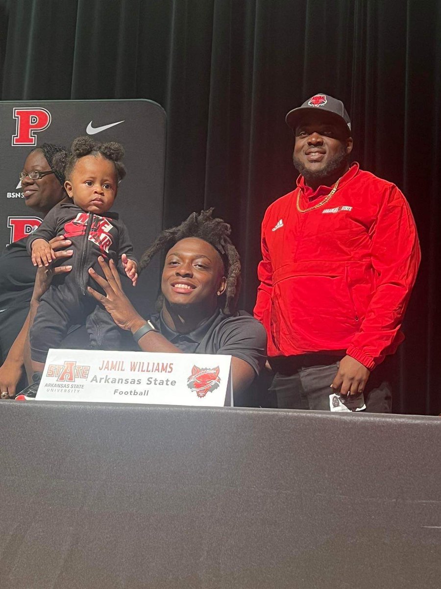 Congrats <a href="/jamilwilliams00/">Jamil Williams</a>   Mr Do It Alllllll!!!  #CB. #FS #SS. #LB. #DE. #RB. #FB. #WR #Nickel