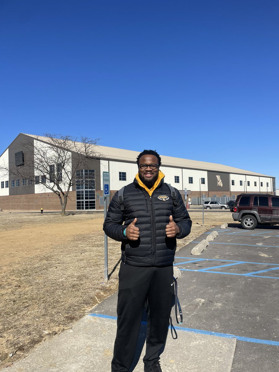 dstreet46's tweet photo. #COM530
Introduction!
Hello, my name is Dakari Streeter and these next few posts will be for my Social Media Branding class. I am standing infront of the GISC where I spend about 80% of my time on campus. https://t.co/ZVNOwyIA5I