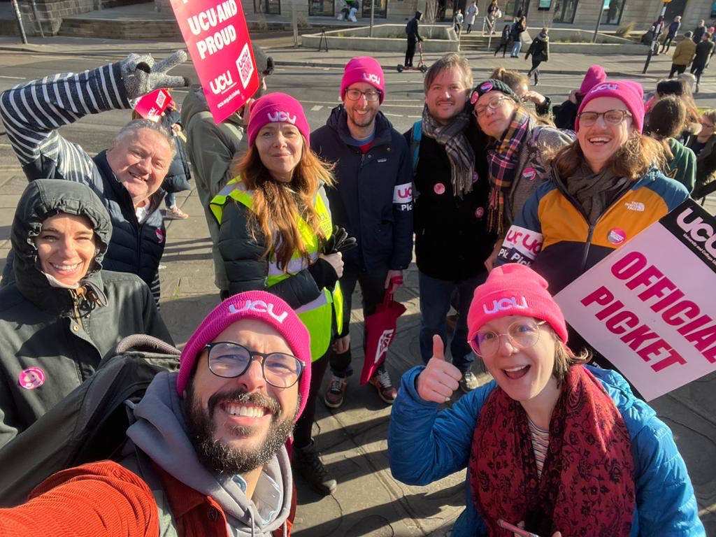 GaryFoster (@prof_gd_foster) on Twitter photo The brave young warriors from <a href="/BristolBioSci/">University of Bristol Biological Sciences</a> fighting for a decent salary, a fair pension and decent working conditions <a href="/ucu/">UCU</a> <a href="/Bristol_UCU/">Bristol UCU</a> <a href="/BristolUni/">University of Bristol</a>
(The usual old fart photobombing as usual 😂) The brave young warriors from <a href="/BristolBioSci/">University of Bristol Biological Sciences</a> fighting for a decent salary, a fair pension and decent working conditions <a href="/ucu/">UCU</a> <a href="/Bristol_UCU/">Bristol UCU</a> <a href="/BristolUni/">University of Bristol</a>
(The usual old fart photobombing as usual 😂)