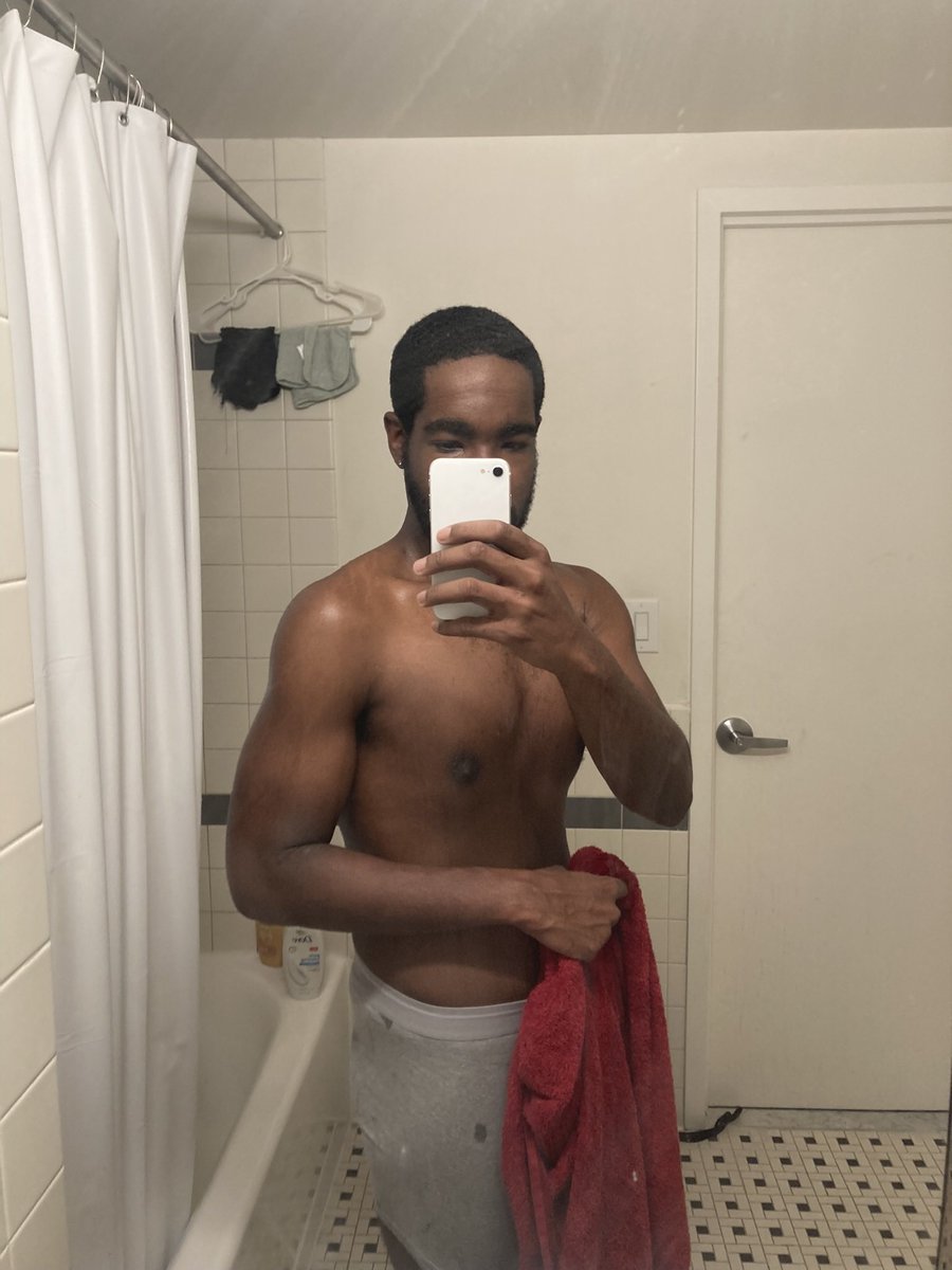 Swigga93's tweet photo. @TheyLuvvLi_ https://t.co/7bynmRqFDi