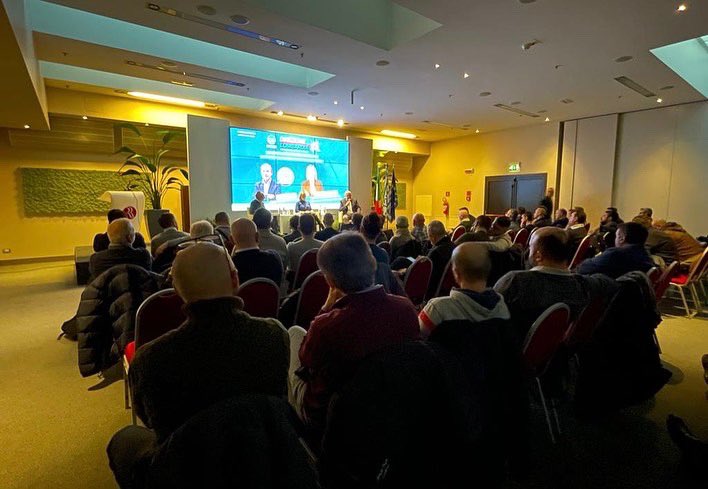 Oggi a #Milano ho partecipato con il candidato al consiglio regionale #RobertoAnelli, all’incontro organizzato da Fit-Cisl Lombardia. Abbiamo fatto il punto sulle prossime sfide del #TPL, da affrontare per una #Lombardia sempre più veloce, attrattiva e sicura.