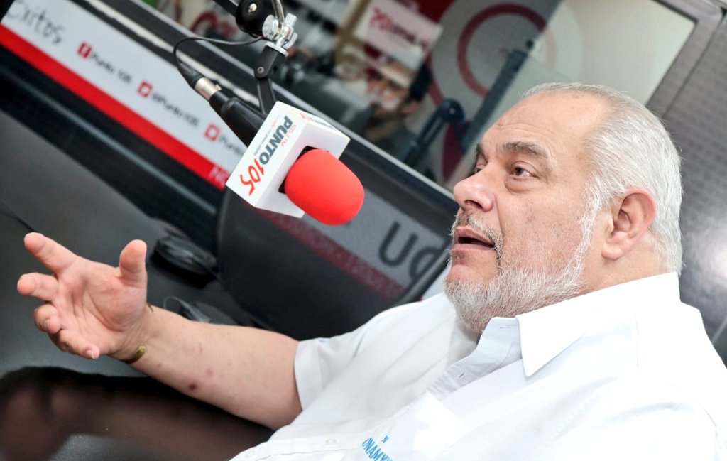 CONAMYPESV's tweet image. &quot;También tenemos a #PROGAMYPE, el cual le ayuda a la #mype y a la mujer para que ellas tengan una garantía y así poder pedir un prestamos a cualquier institución financiera, así la banca privada no tendrá excusas para prestarle a la #MYPE&quot;, manifiesta @PaulDSteiner