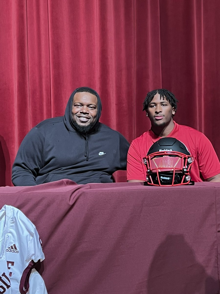 2 of the best Defensive Players in Silsbee High History <a href="/MoneybaggMoe/">william morrisey jr</a> and <a href="/jayronwilliams_/">Jayron Williams</a>