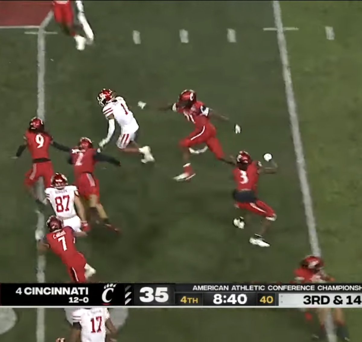 Paydirt_Profile's tweet image. Tank Dell had the entire Cincy roster surrounding him on this 3rd and 14 play. 51 yards later... Rasheed Shaheed vibes here 😳
#NFLTwitter #drafttwitter #NFLDraft