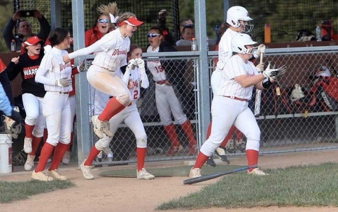 Happy National Girls and Women in Sports Day to my favorite gals! 
❤️🥎🖤
<a href="/warrentonsoftb1/">@warrentonsoftball</a>