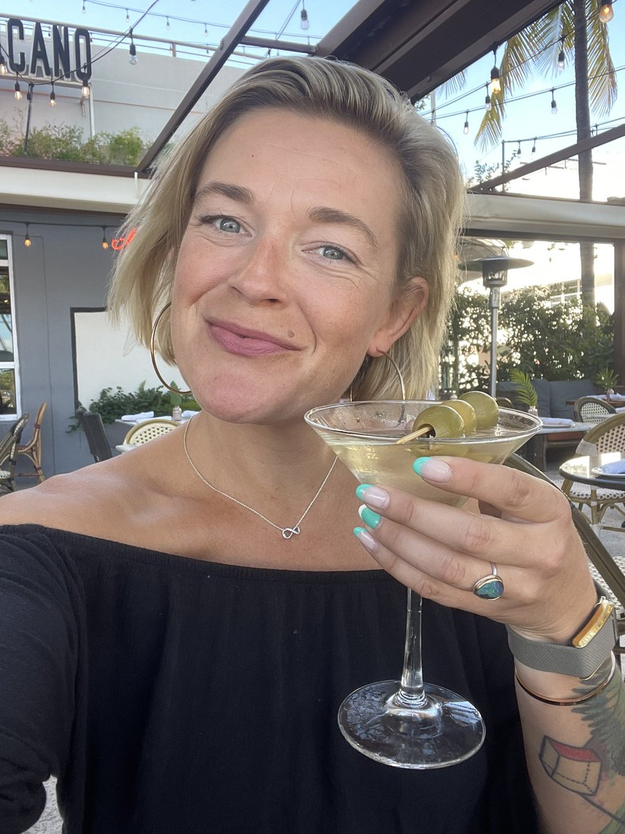 SavIsSavvy's tweet photo. That feel when the conference is over and you not only nailed the client activation, saved the manatees, and prototyped your new #SWAGstainable venture 🍸💅 #OPEXweek https://t.co/bXEAJoT9v7