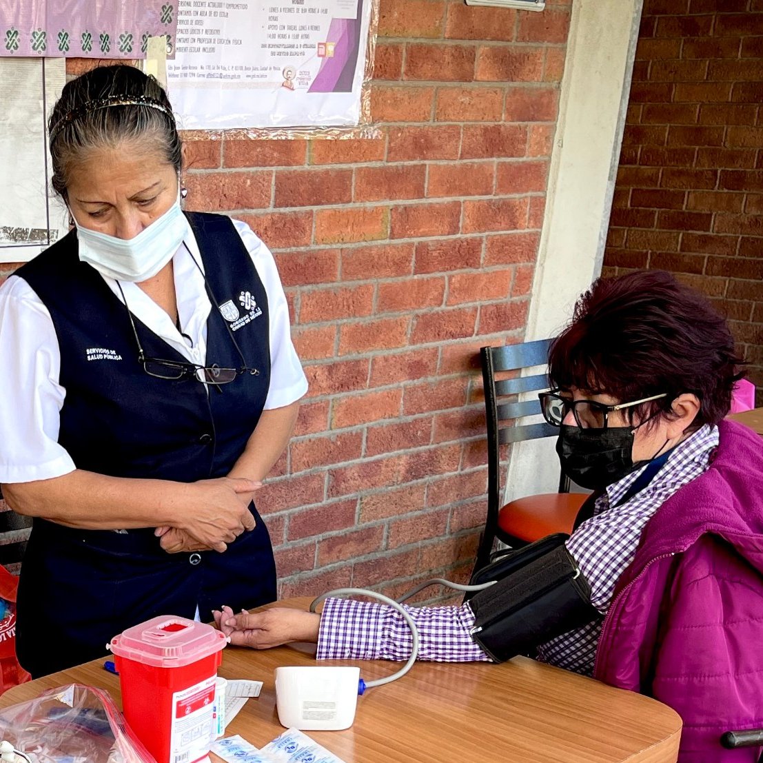 Todos los miércoles, Participación Ciudadana de #SIBISO y la <a href="/SSaludCdMx/">Secretaría de Salud Pública de la Ciudad de México</a> cuidan de ti con las #JornadasDeSalud, llevando a tu alcaldía:

🩺 Toma de presión y glucosa
💉 Vacunación
🥼 Atención médica

#BienestarSocial 
<a href="/Claudiashein/">Claudia Sheinbaum Pardo</a>
<a href="/GobCDMX/">Gobierno de la Ciudad de México</a>