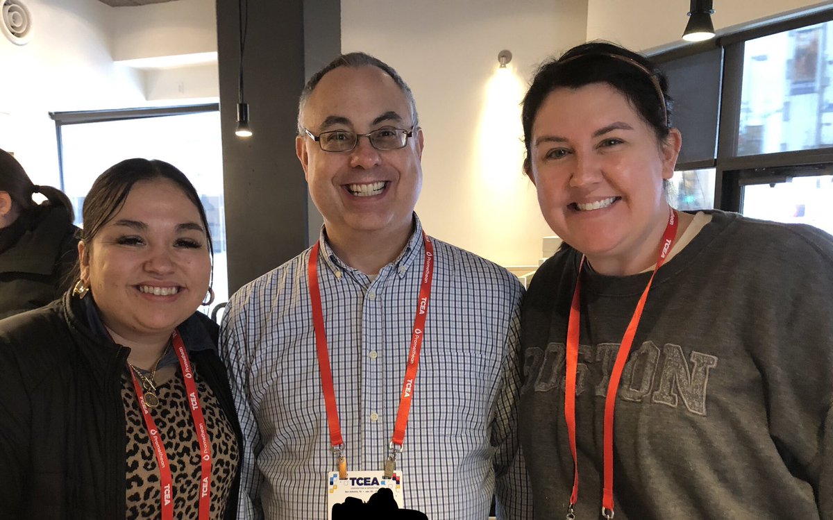 Look who I got to catch up with at #TCEA- David O <a href="/techy_davido/">David Oestreicher</a> and <a href="/mshrewtx/">Monica Shrew</a>!