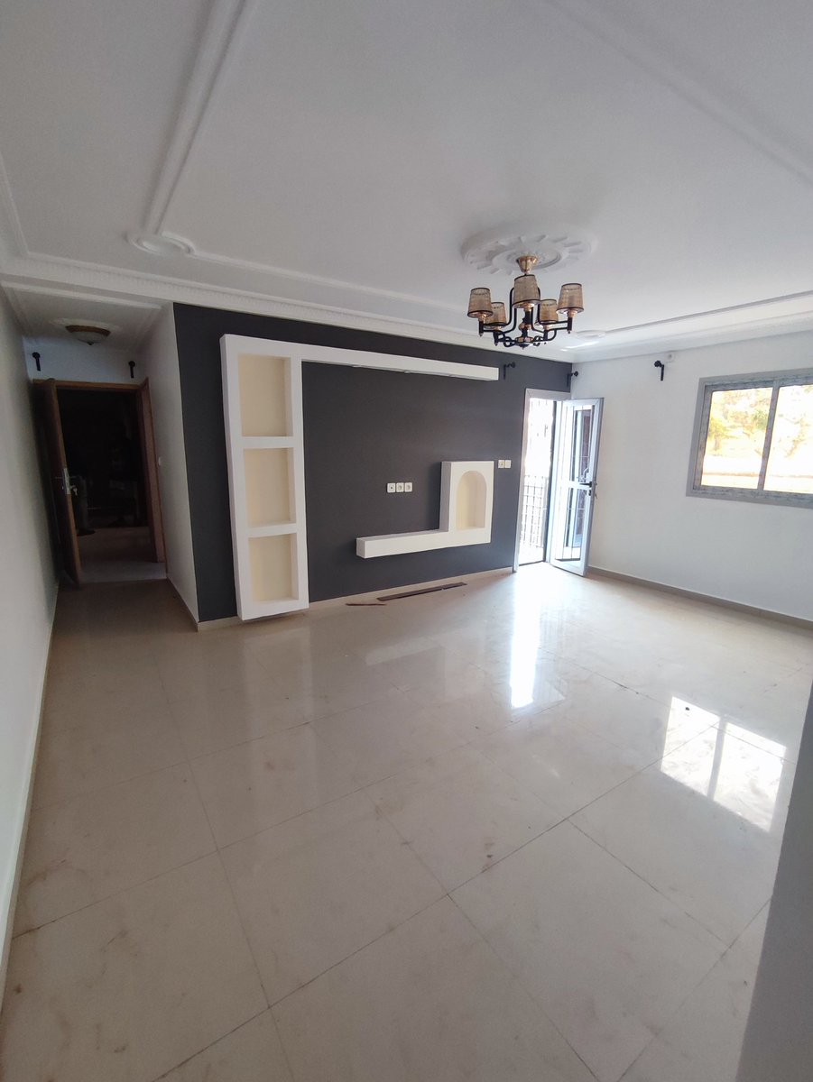 One_Immobilier's tweet photo. #yaounde #simbock
Studio neuf à louer à Angok vers Simbock
01 Salon
01 Chambre
01 Douche
01 Cuisine
Forage
Balcon
Parking
Vigile H24
Prix : 90.000 f / mois
620216394
#influenceurimmobilier #oneimmobiliergroup #investirimmobilier #immobilier #immobilierdeluxe237 #realstate https://t.co/q95oEXGJbQ