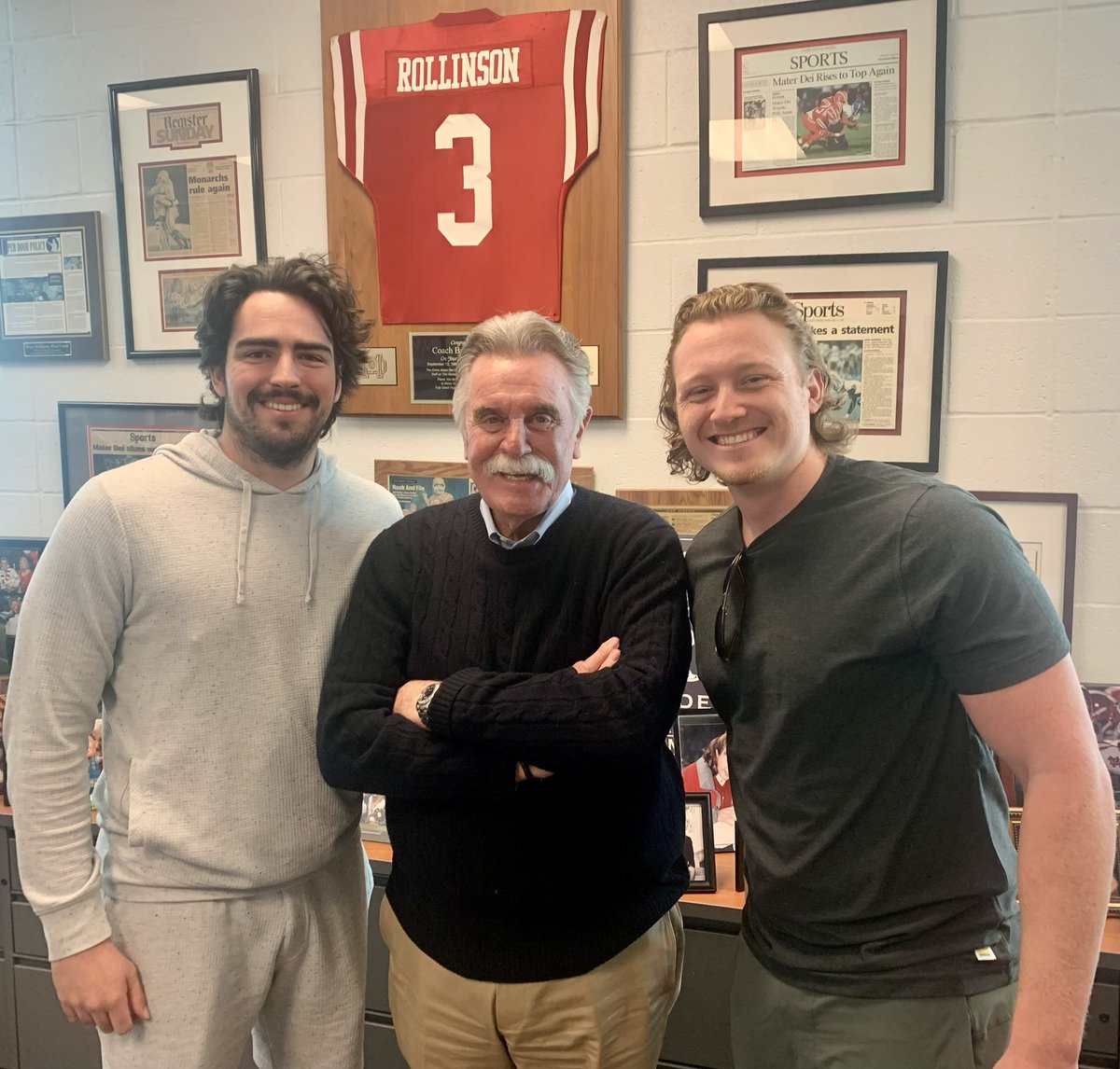 Surprise visit today from two Class of 2017 #3Stripers, @ChaseMcGrath and @_RyanStonehouse‼️With historical seasons in the NFL & collegiate levels, these #Monarchs come back to where their football careers started and catch up with THE Goat🐐 #Brotherhood #Titans #Vols #WeAreMD