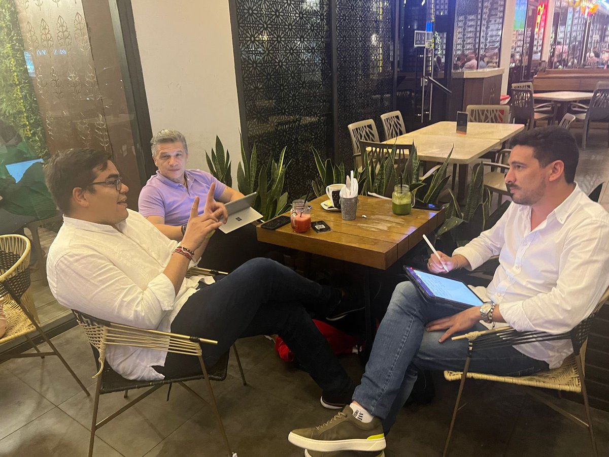 César Viloria N tweet media