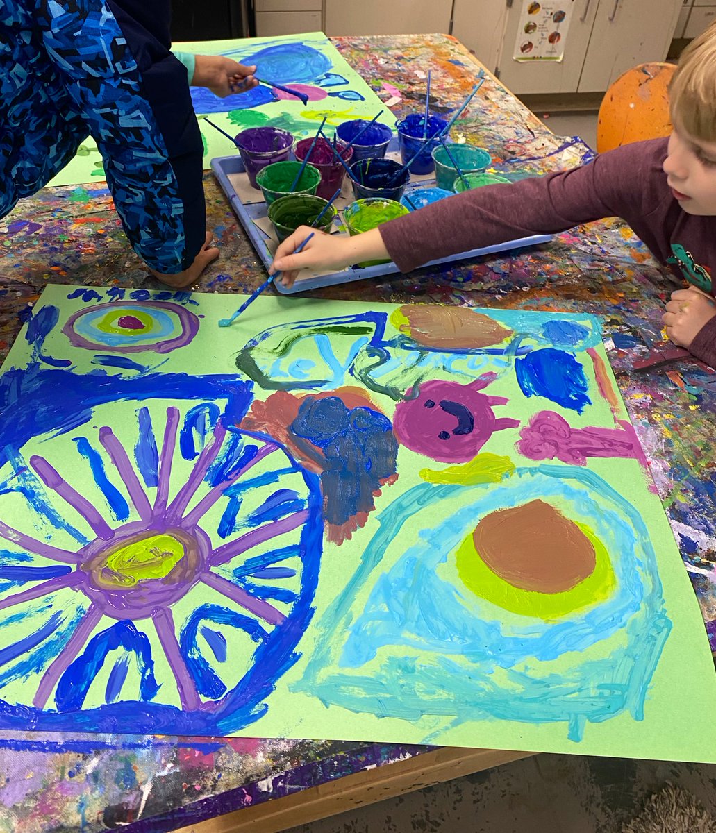 msbinghamcasey's tweet photo. More joy in the art studio on Global School Play Day! #GSPD2023 @ms_bentley  @MsKim_First #circleday @HortonsCreekES https://t.co/hYwpRSLHZv