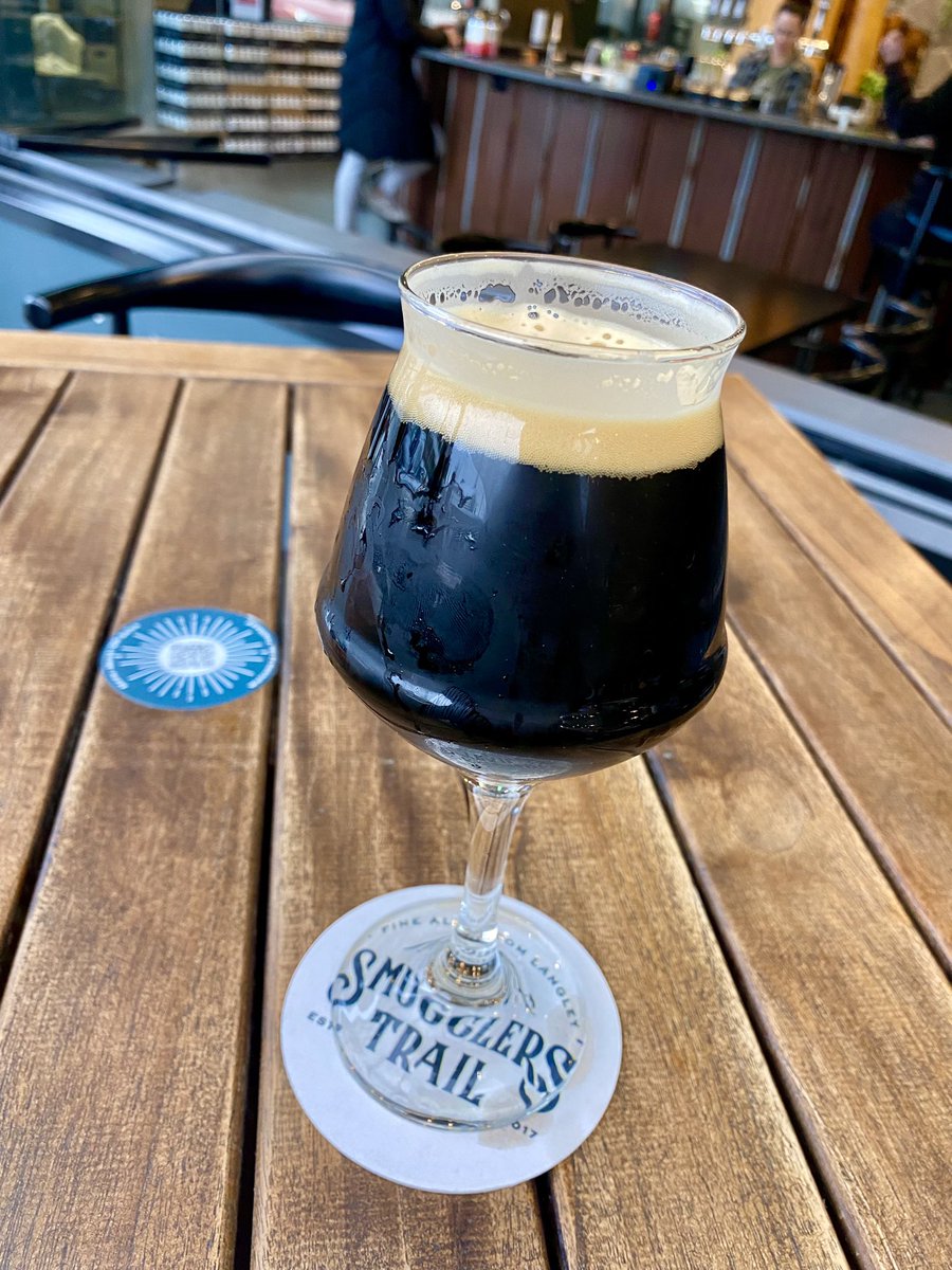 RigidDigital's tweet photo. ILLICIT CARGO | 10% | 48 IBU
#SmugglersTrail #CraftBeer
Imperial stout brewed with vanilla bean, toasted pecan, a touch of dark chocolate and aged in American oak. https://t.co/SI4rBKdNpE
