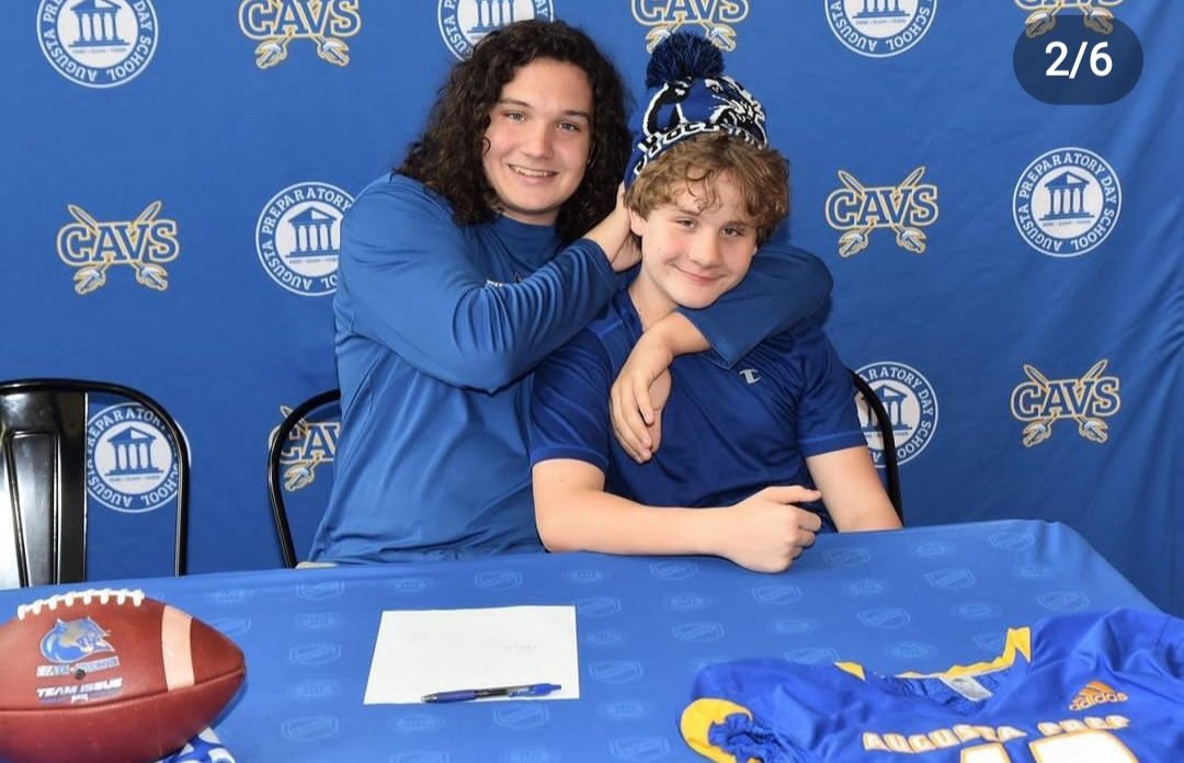 Hunter Snowberger (@HunterSnowberg) on Twitter photo 2023-02-01 23:43:41 Officially signed with @CSCwildcatsFB football today! Looking forward to it @CoachCutshaw and @CoachSallayCSC! Time to outwork the rest! Officially signed with @CSCwildcatsFB football today! Looking forward to it @CoachCutshaw and @CoachSallayCSC! Time to outwork the rest!