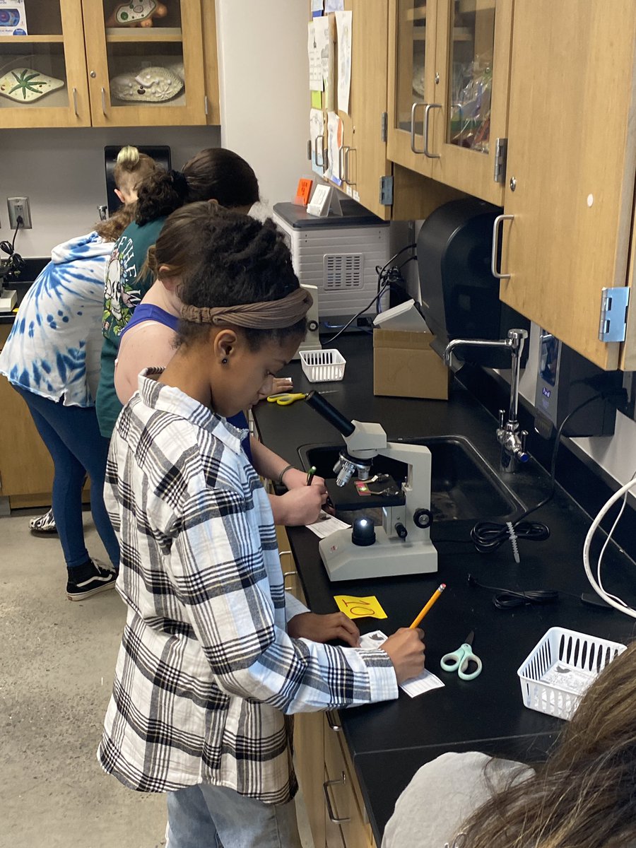 ★·.·´¯`·.·★ ᴊᴏᴀɴɴᴀ ʙᴀʀɴᴇʏ ★·.·´¯`·.·★ tweet media