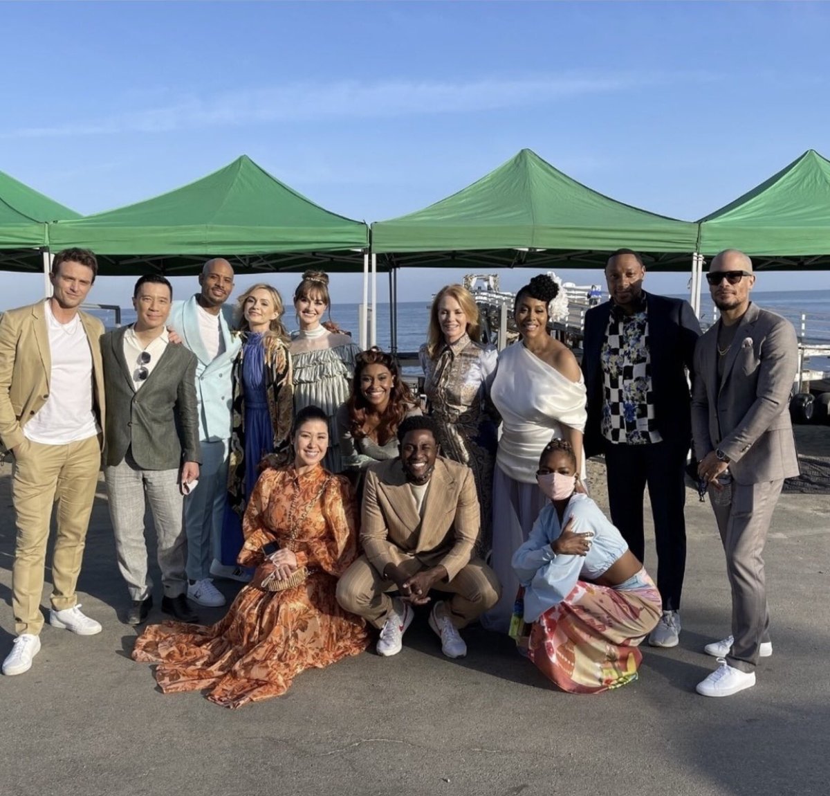 Pic. of the day is #ReggieLee and the amazing cast of <a href="/AllRiseOWN/">All Rise</a> ❤️ I miss this show!