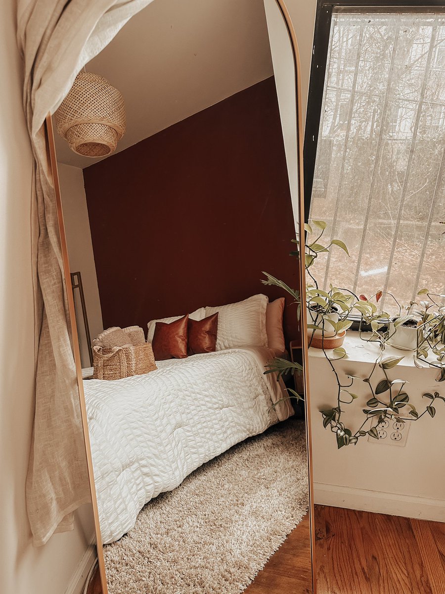 HERE THEY ARE! Cue the spam…Some of the pics from my #ugc Airbnb collab! 🤍 what do we think?!

#ugccommunity #ugccreators #ugcexample