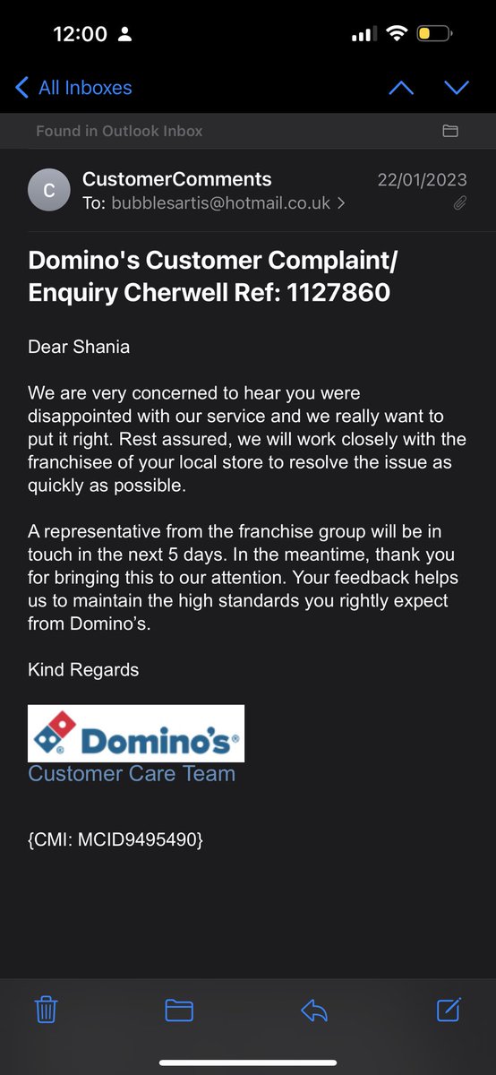 MiniSidegirl's tweet photo. @Dominos_UK I still haven’t got a refund nor a response from this? Many thanks. https://t.co/KgtOAA66KZ