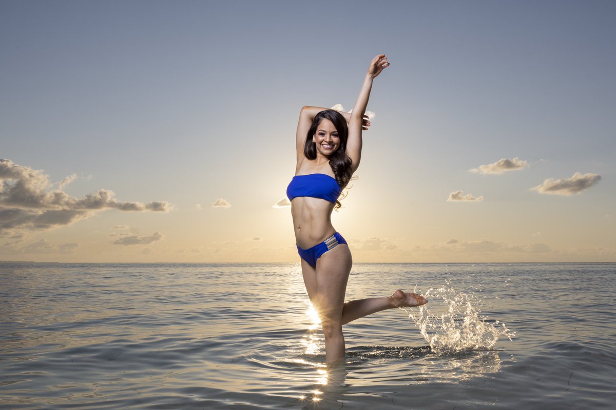BroncosCheer's tweet photo. Donβt Worry. Beach Happy. ππ΄
#WCW | #BeyondTheBoots | #DBC2022 | #DBCinMX | #AppleVacations | #EasyMode | #BreathlessCancunSoul | #TheSoulofCancun | @BreathlessCUN | @AppleVacations https://t.co/NakOyylyYm