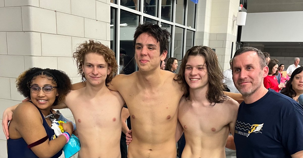FlucoActivities's tweet photo. Congratulations to our Senior Fluco swimmers on Senior Night!
#GoFlucos https://t.co/8ioz2YSNxC
