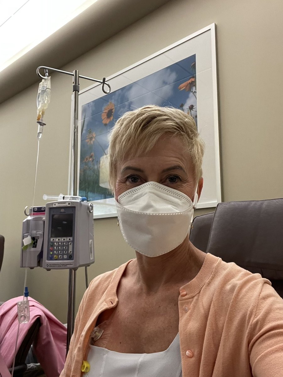 PaulaMaier3's tweet photo. I should have done about monthly self-breast checks.
When I noticed a mass I should have yelled louder to be HEARD, even when #mammograms said it was fine (lobular breast #cancer is often not seen on mammograms).
Be YOUR BEST ADVOCATE‼️🫶🏻
#selfbreastchecks #checkyourmelons https://t.co/06HQLEMQAU