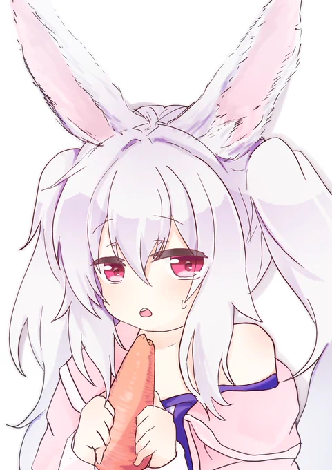 にんじん頬張るうさぎなラフィーちゃん#アズールレーン 