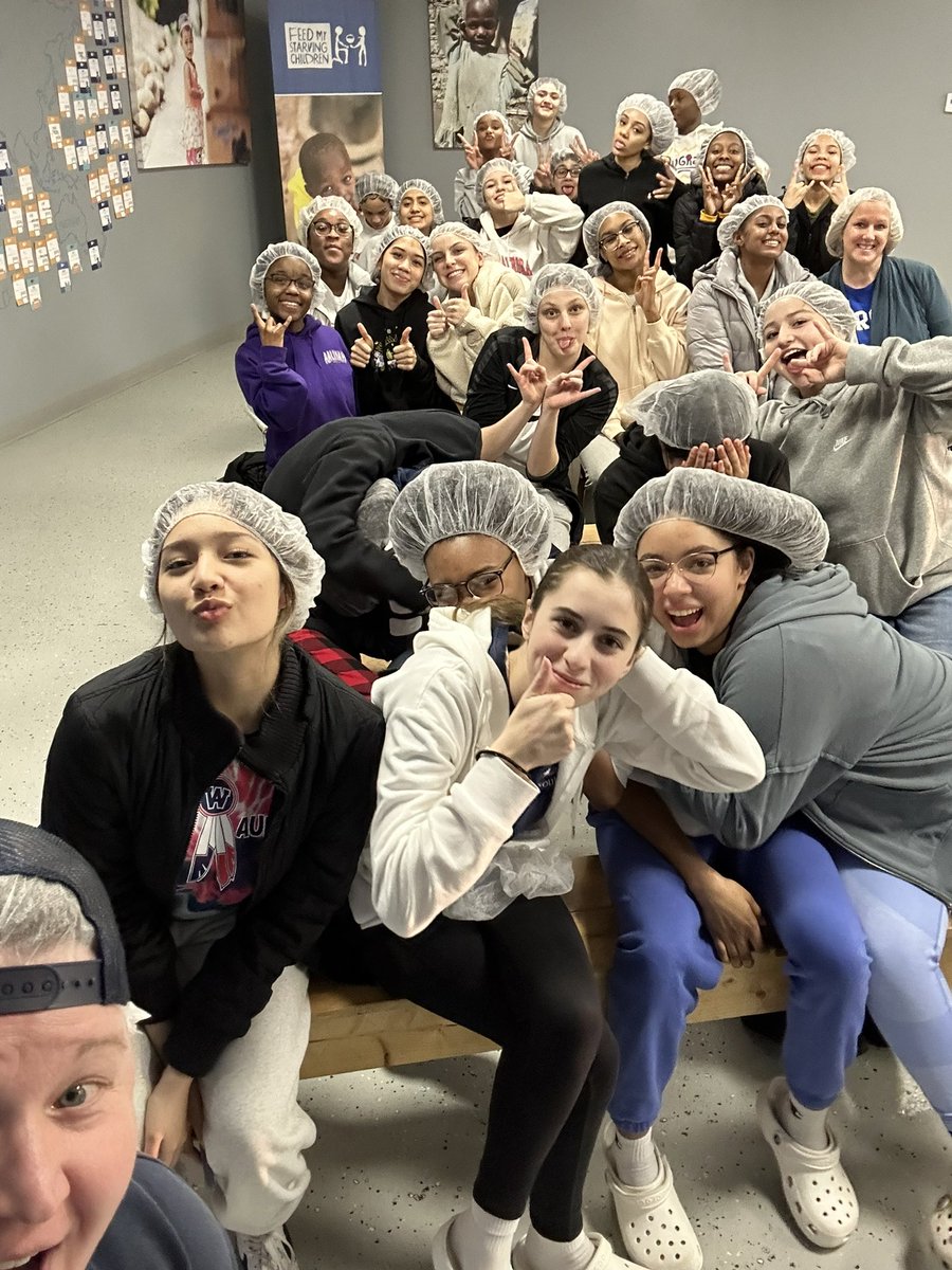 WAHSLadyHoopers's tweet photo. Your Lady Blackhawks spent their night packing meals @ Feed My Starving Children!  ❤️🤍💙 https://t.co/PYEfudDOJ5