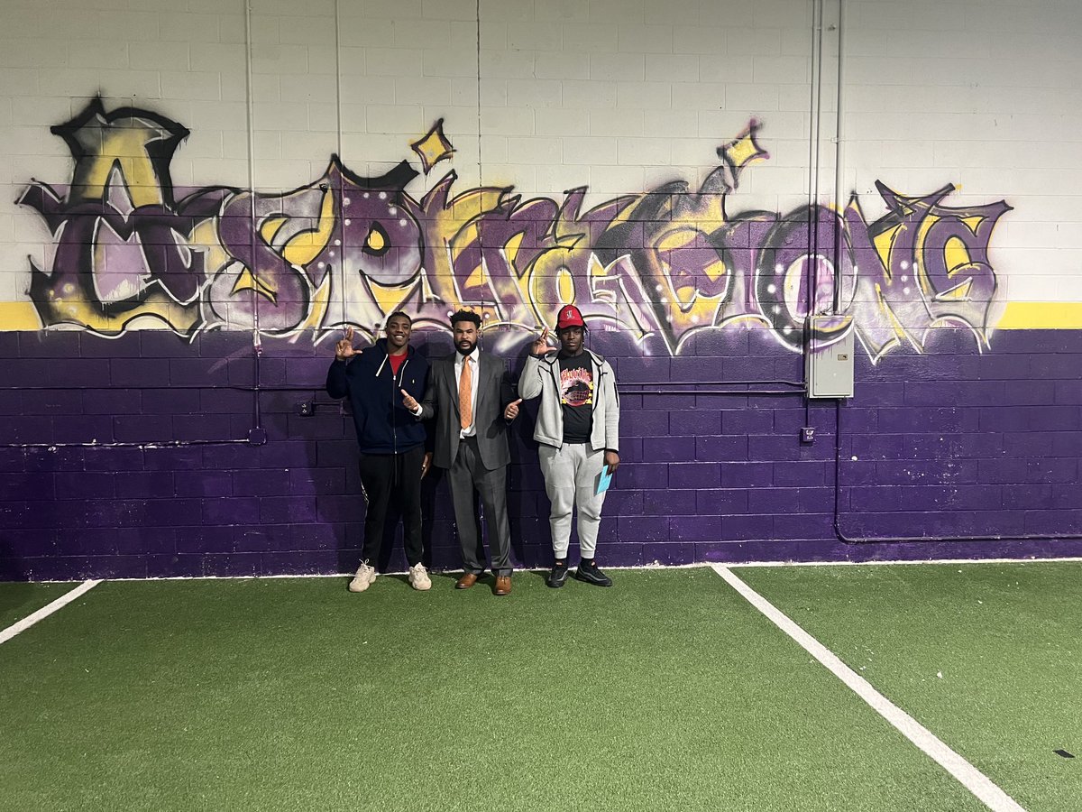 C.Vaughn@Aspirations (@aspirationsgym) on Twitter photo Aspirations athletes <a href="/BigMicgetbusy/">Micah Carter #99</a> and the newest Louisville Cardinal <a href="/woospencer1/">William ”woo” Spencer Jr</a> Aspirations athletes <a href="/BigMicgetbusy/">Micah Carter #99</a> and the newest Louisville Cardinal <a href="/woospencer1/">William ”woo” Spencer Jr</a>