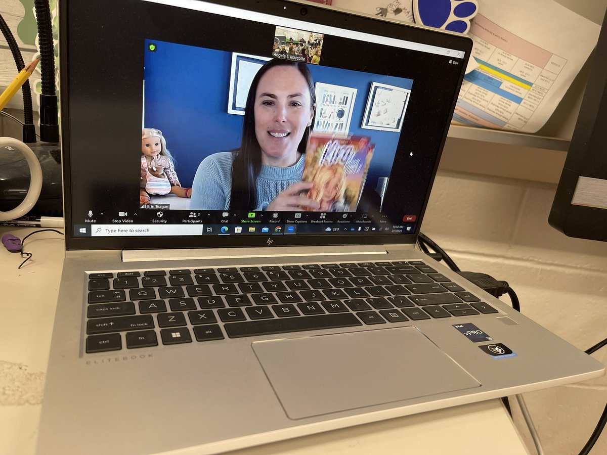 Thanks so much to <a href="/ErinKTeagan/">Erin Teagan</a> for reading to our third graders today for #WRAD2023!!! #vblms <a href="/JohnChowns/">John Chowns</a>