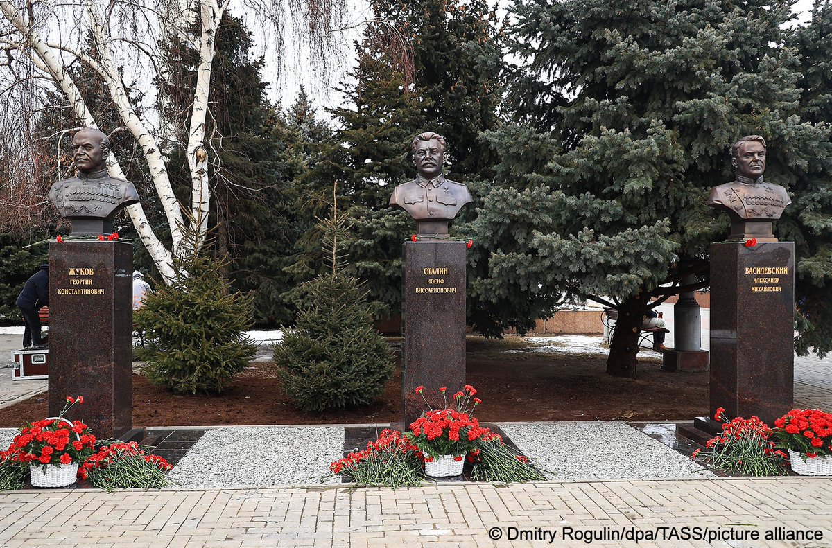 памятник сталину в волгограде фото