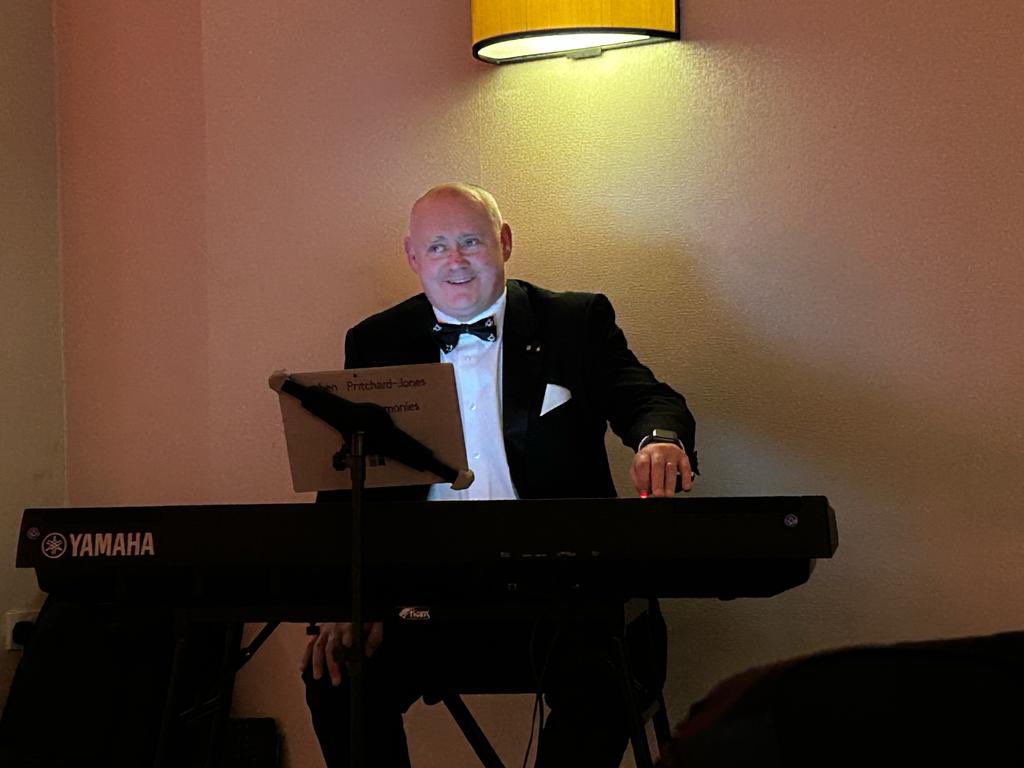 SPJTopNote's tweet image. Shropshire based celebrant specialising in bespoke #ceremonies in #shropshire #cheshire #wales #staffordshire #westmidlands Wedding pianist &amp;amp; trumpeter. Bugler, funeral organist.#lastpost #trumpetvoluntary   #wedding #funeral #veterans #freemasonry  #adoptionwelcoming #babynaming