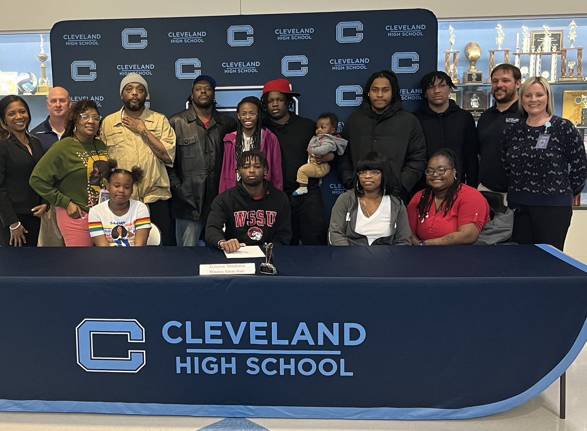 Congrats to <a href="/JashawnMiddle16/">Jashawn Middleton</a> on signing his NLI today to attend and play football at Winston Salem State.