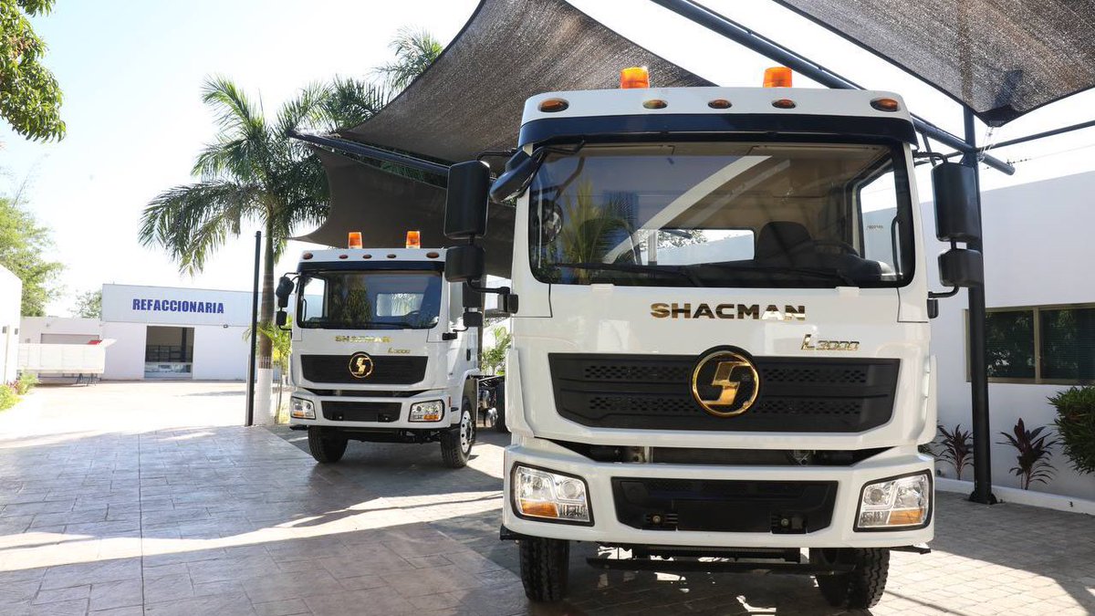 Más inversiones que impulsan los empleos en #Yucatán. 

Inauguramos la Agencia de Tractocamiones Shacman del Sureste (<a href="/ShacmanMexico/">Shacman Mexico</a>), la primera del sureste del país, dedicada al desarrollo, producción y venta automotriz y de partes ... (1/2)