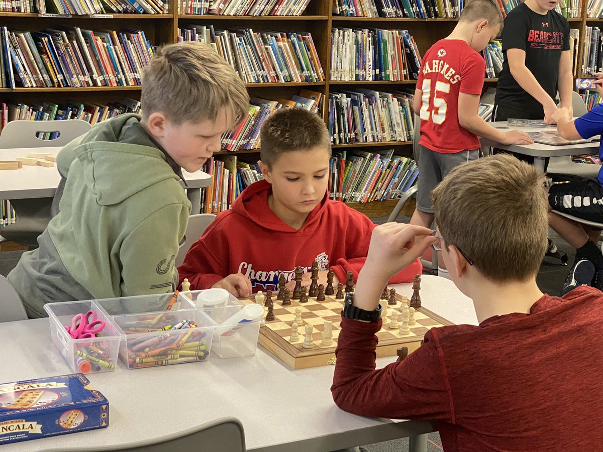 dottiehellmich's tweet photo. Fourth grade students enjoyed the Global Day of Play today. Fun times!      #GSPD2023 https://t.co/Dm4cexBYnh