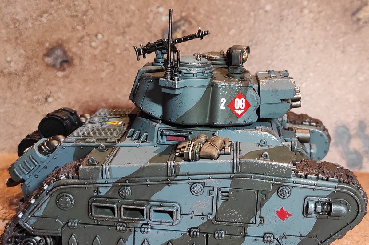 Irnwald-pattern #Krieg Rogal Dorn, improvised by the #DeathKorps 191st Korps Field Engineering Workshop, sanctioned by the Korps Enginseer. Developed after the Battle of J'Migan Bridge, where the Korps was all but overrun by a horde of Orks.
#5thStormBattalion #WarhammerCommunity