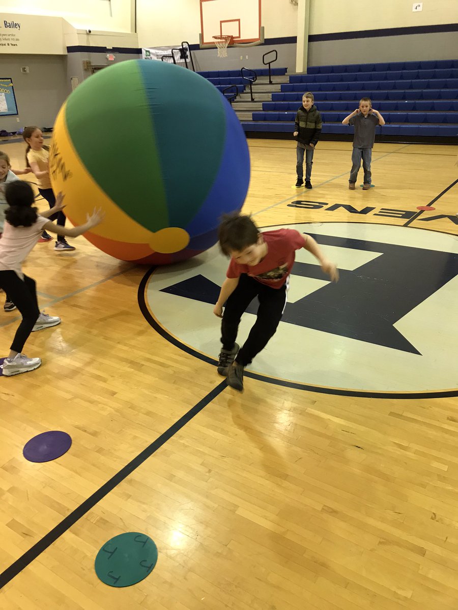 AcuffCoach's tweet photo. Omnikin “cowboy” and “corridor”!! #pe #eesoars https://t.co/0CxPUmIXeJ