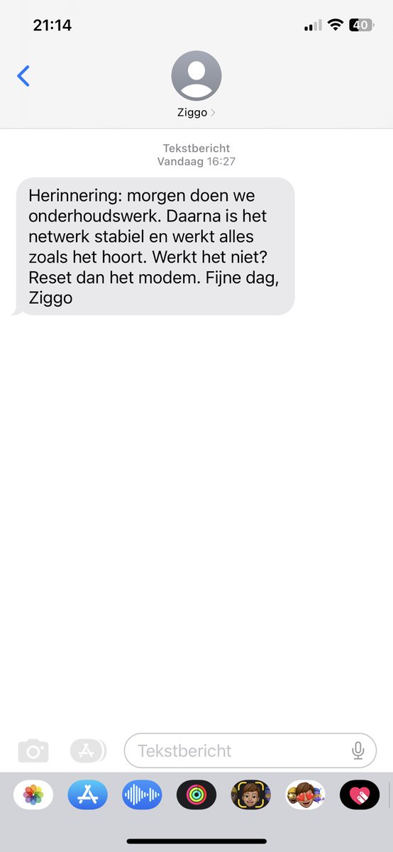 Phimsk's tweet photo. @ZiggoWebcare En wat moet ik als KPN klant met dit sms’je? 
Foutje? Spam? Hackers? Of toch de Russen? #zoveelvragen @KPNwebcare https://t.co/39FlwS5mRR