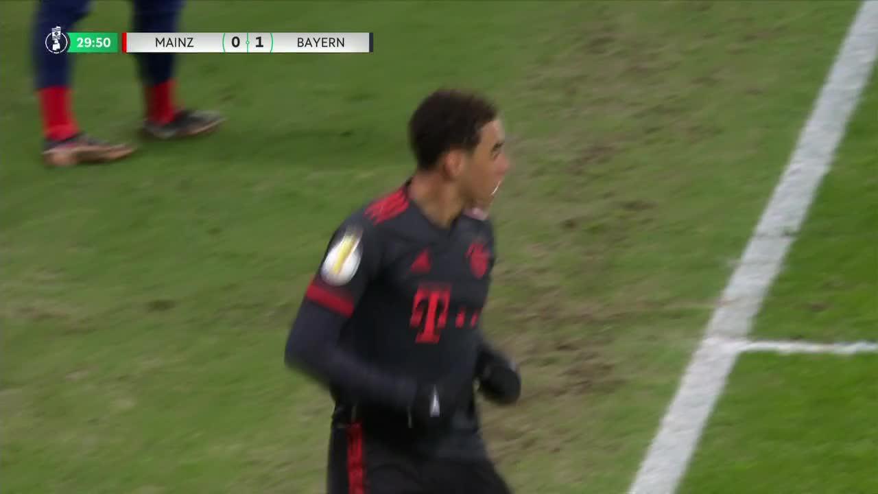 What a goal from Jamal Musiala for his first of the year 🔥”