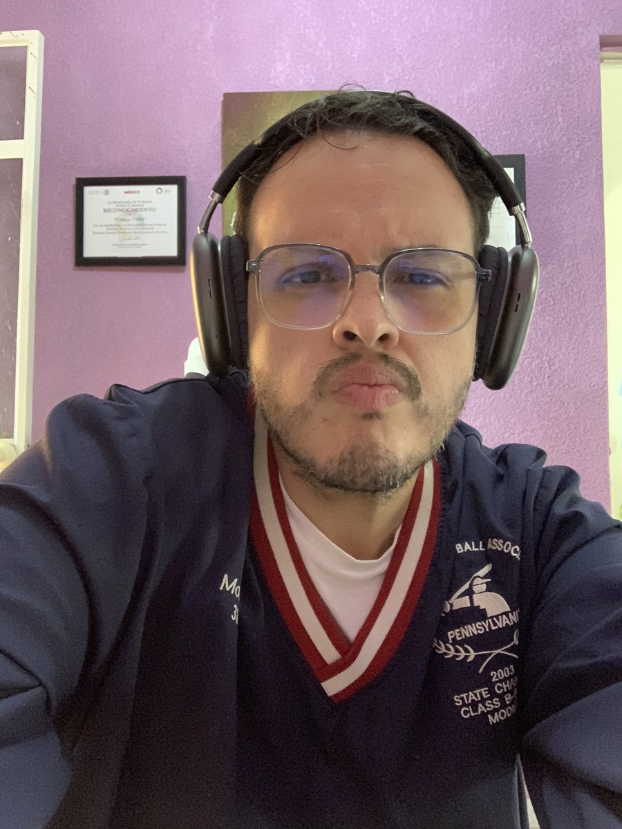 ¿Qué estaré escuchando ?