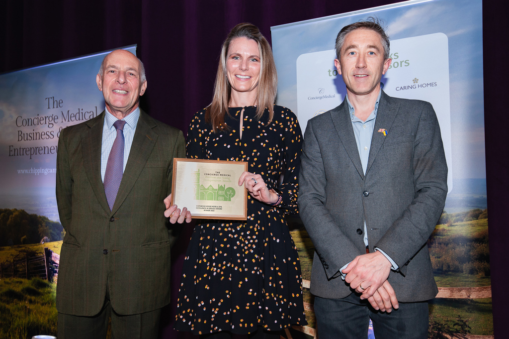 Last year, when the Campden Business Forum awards evening was hosted, the excellence in service award was proudly presented to @4wardphysiotherapy 

This award was kindly sponsored by the Cotswold House Hotel.

#smallbusiness #supportsmallbusiness #handm… instagr.am/p/CoIf3I5NjAA/