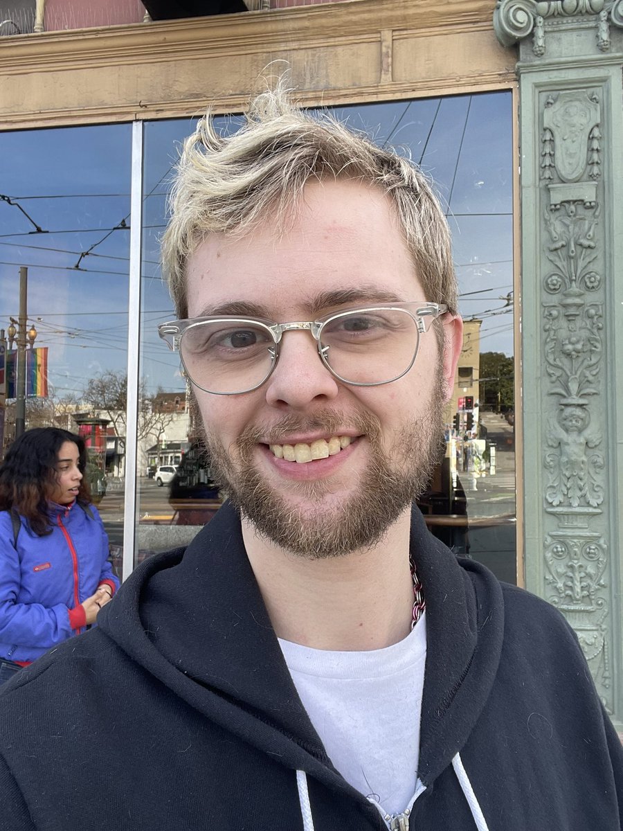 Cody / Pup Vapor tweet media