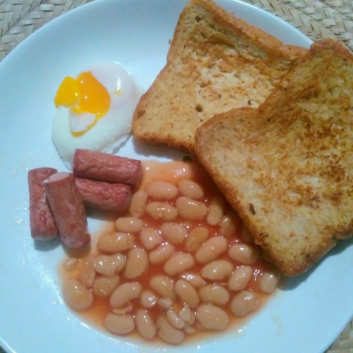 Audrey Garcia🥊☕ 🦮😻 on Twitter "French toast, poached egg, sausage, and