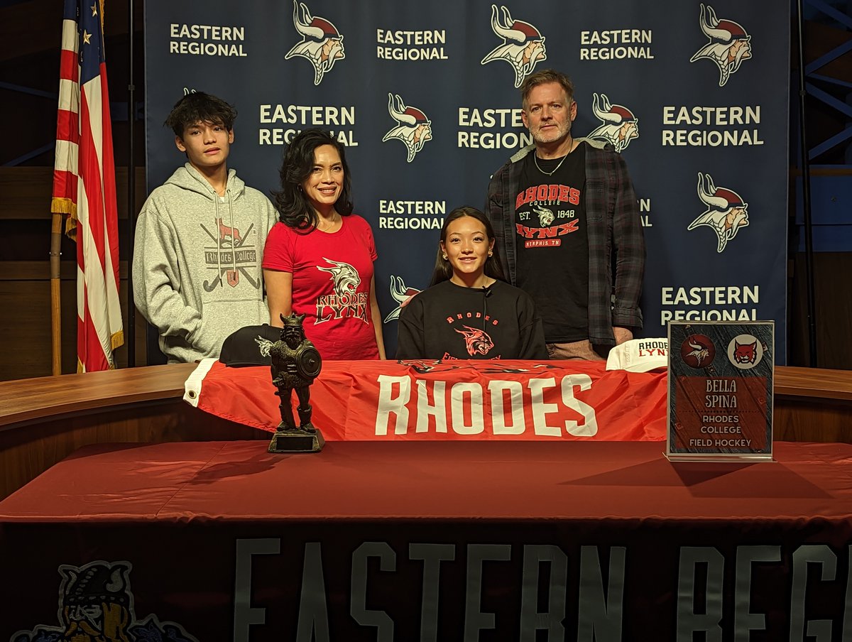 🔵 NATIONAL SIGNING DAY 2023 🔴
🔴 EASTERN REGIONAL HS 🔵

🏑 Maura Somers - Fairfield University
🏑 Bella Spina - Rhodes College