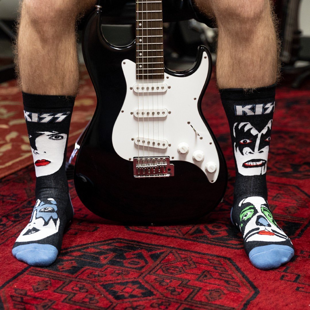 I Was Made For Lovin' Y̶o̶u̶ These Socks 🤘
#KISS #KISSband #rockandroll #kisssocks #genesimmons #paulstanley #tommythayer #ericsinger #thestarchild #thespaceman #thedemon #thecatman #funsocks #crazysocks #giftideas #hardrock #classicrock #socksofinstagram #goodlucksock