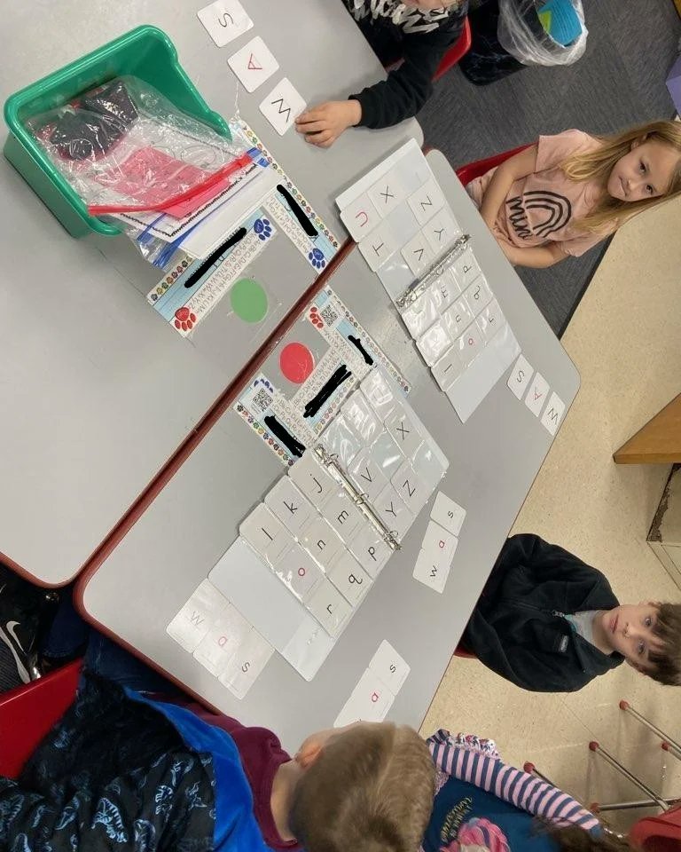 MichiganAvenueE's tweet photo. ✏️Mrs. Reynolds’ class building words and writing! 😊
#masrocks https://t.co/OsVBZQbNXS