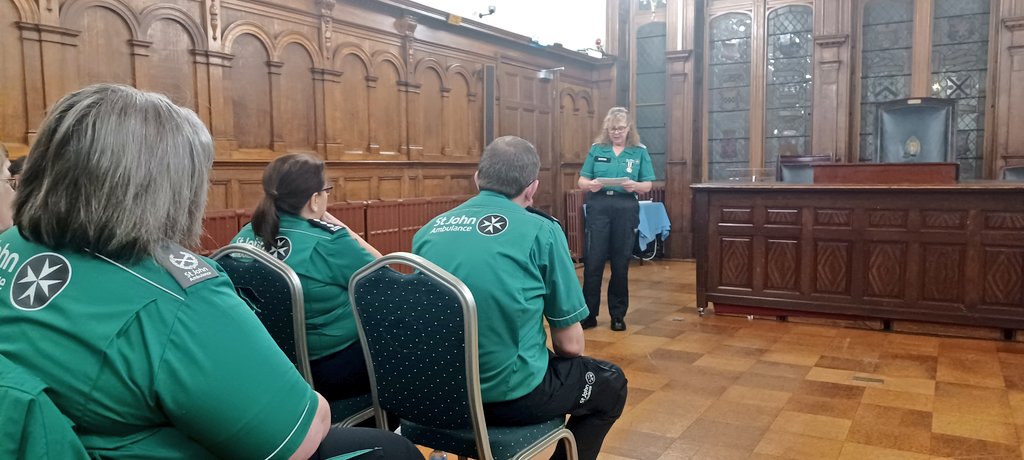 KarenDouglas_NI's tweet image. Privileged to host @stjohnambulance Newtownards this evening to present their #Covid pins for their extraordinary commitment during the pandemic. Thankyou for your service 🤩 #keyworkers #volunteers @ANDborough