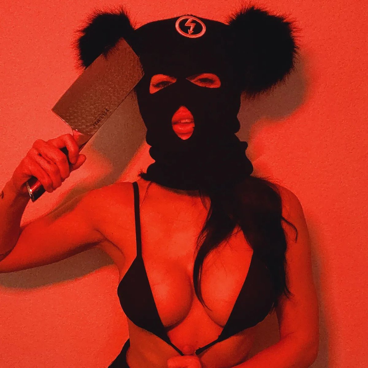 _SweetBabyKay's tweet photo. Purge night. 🔪 https://t.co/SdqezEqLAZ