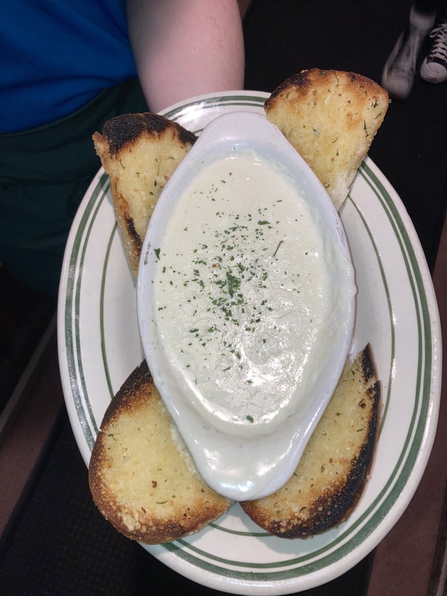 CavanaughsPub's tweet photo. Wednesday: Irish Dinners, Woodbridge wine, Steak Specials. Also Pints of Long Ireland Celtic Pints $4.00. GOT WINGS… Place your catering orders today for Super Bowl Sunday 🏈🏈 #woodbridgewine #irishdinners #steaks #liceltic #Foodie #cornedbeef #librewery #cavanaughs #lieats https://t.co/kEOWtr6D2r