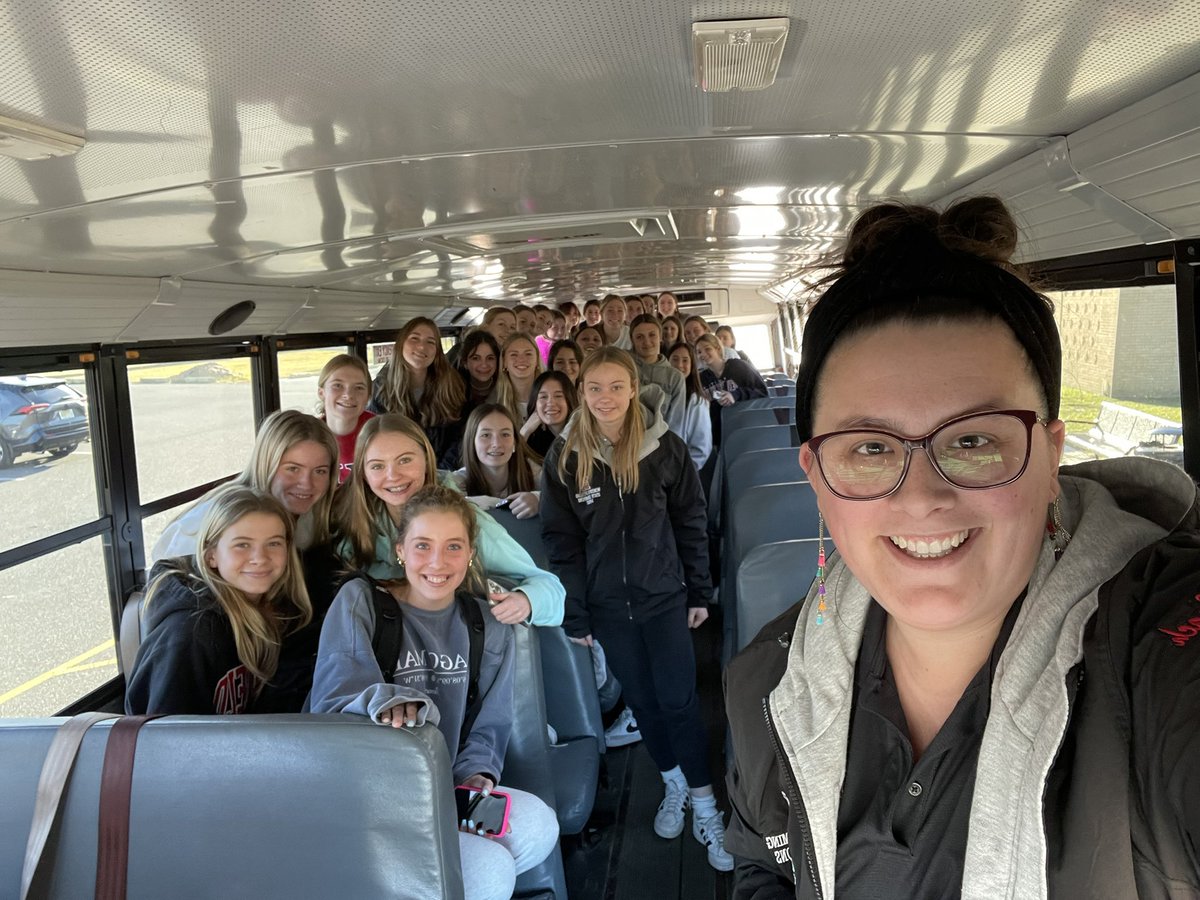 Happy National Women in Sports day to these ladies!! I’m so proud of them and the work that they do both in and out of the pool. Last regular season meet today and then it’s playoff time!
🏊🏼‍♀️🏊🏼‍♀️🏊🏼‍♀️
<a href="/HMHS_swim/">Haddonfield Swimming</a> <a href="/HMHSathletics/">HMHS Athletics</a>