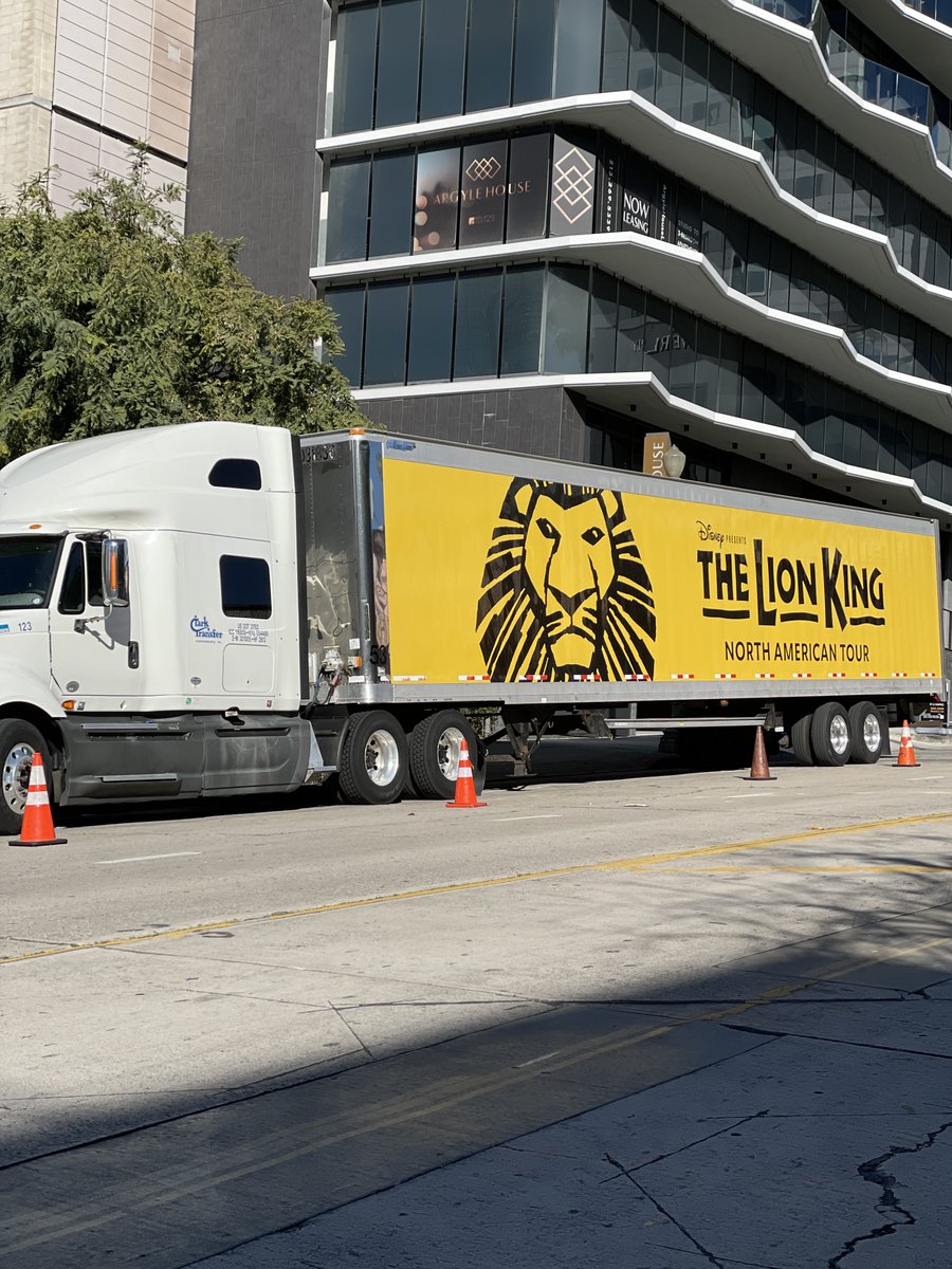 broadwayinhwood's tweet image. Let the procession begin! 🦁 
Get your tickets ready! 
@TheLionKing is at the @Pantages! @broadwayinhwood  #PrideRock #LoadIn #TheLionKing #Disney #BroadwayInHollywood #HollywoodPantages #NationalTour